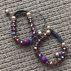 Iridescent pull bracelets